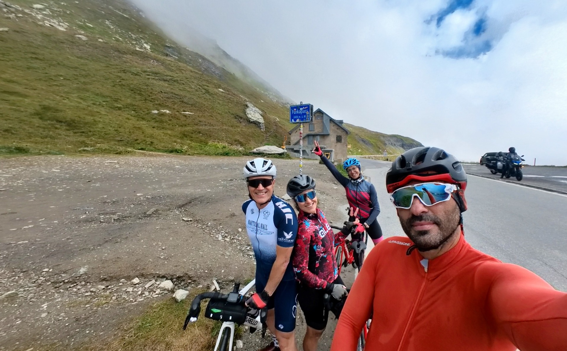 Furka Pass...αμήν... :)