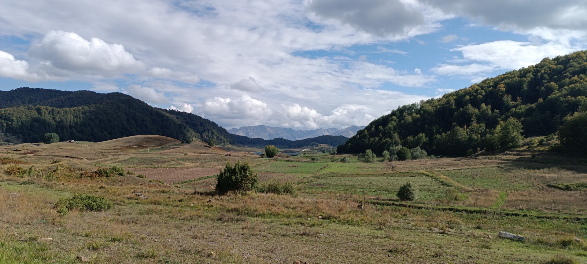 Θέα προς το οροπέδιο Πολιτσές